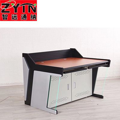 TN-004 平面是钢木结构操作台